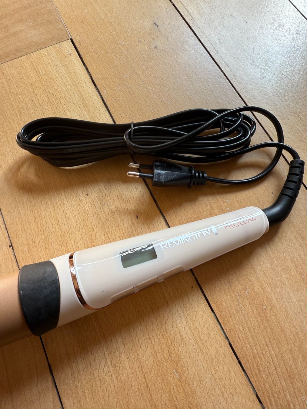 Remington Piastre & Arricciacapelli: REMINGTON PROLuxe Lockenstab NEU – Nuovo (secondo la descrizione) da Zürich venduto da Diazaio 1