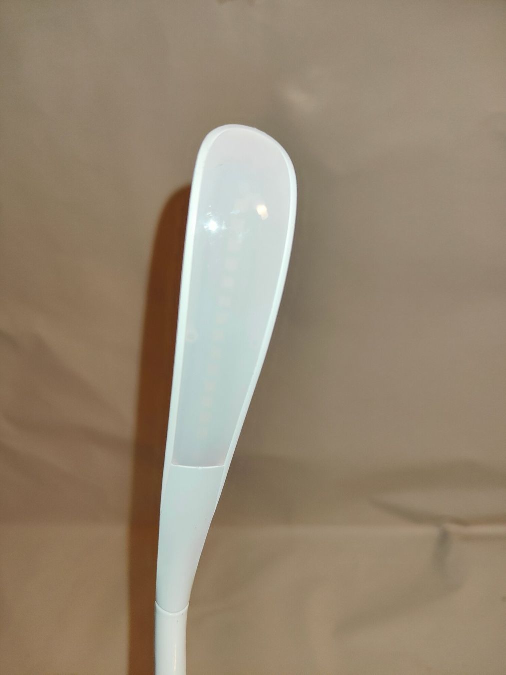 Lampade: LED Tisch-Lampe – Usato da Studen BE venduto da Paplo 1