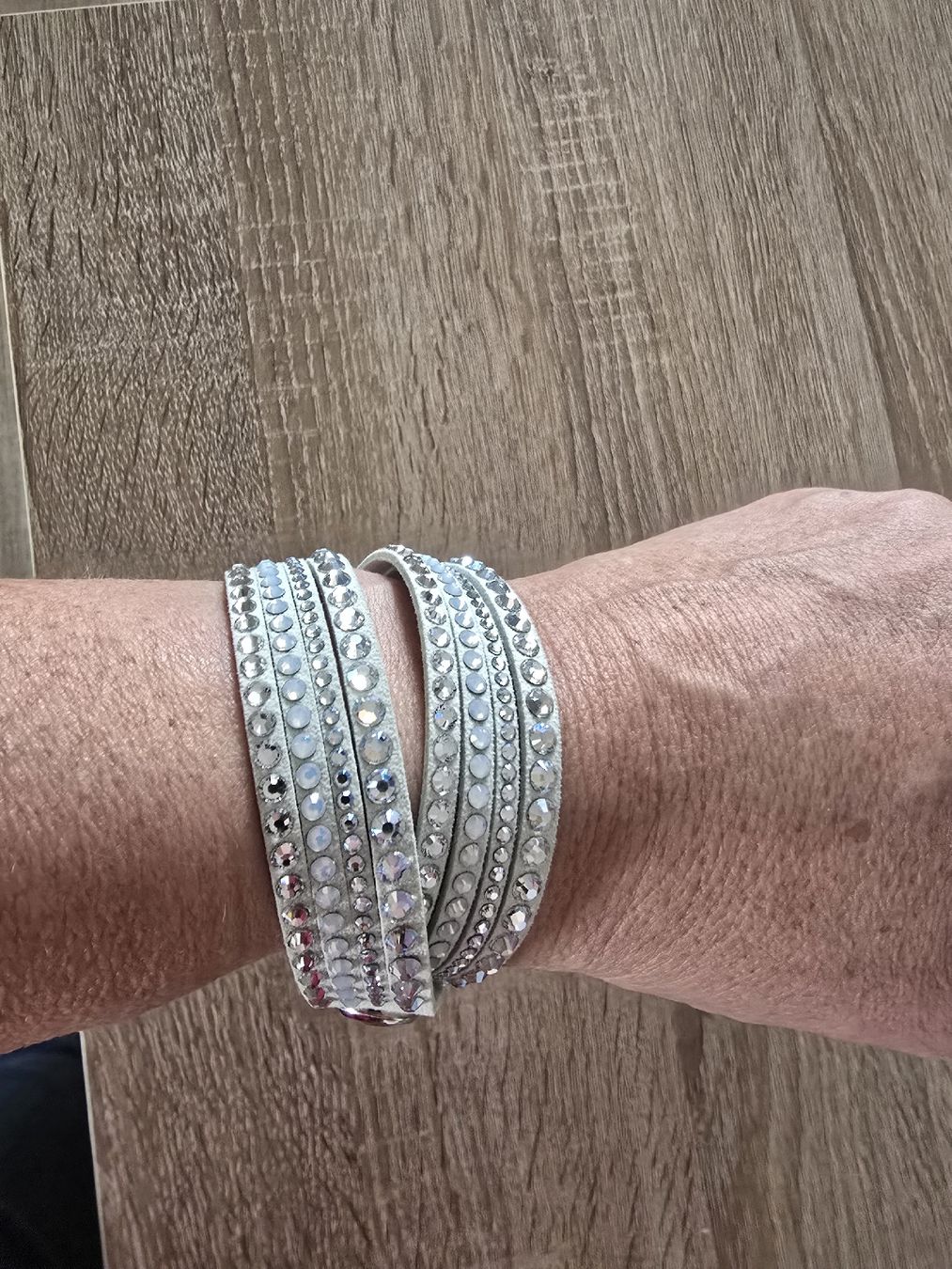 Swarovski Bracciali & Braccialetti: Swarovski Armband Leder – Usato da Bad Ragaz venduto da Ansial