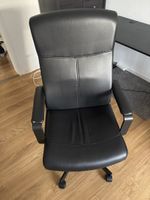 Bürostuhl schwarz Kunstleder mit Rollen guter Zustand