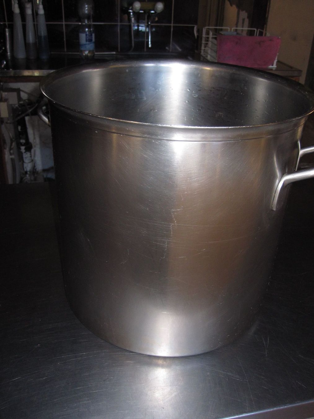 Cucine complete: Marmite  inox. + couvercle  30L – Usato da Ravoire venduto da feylet 3