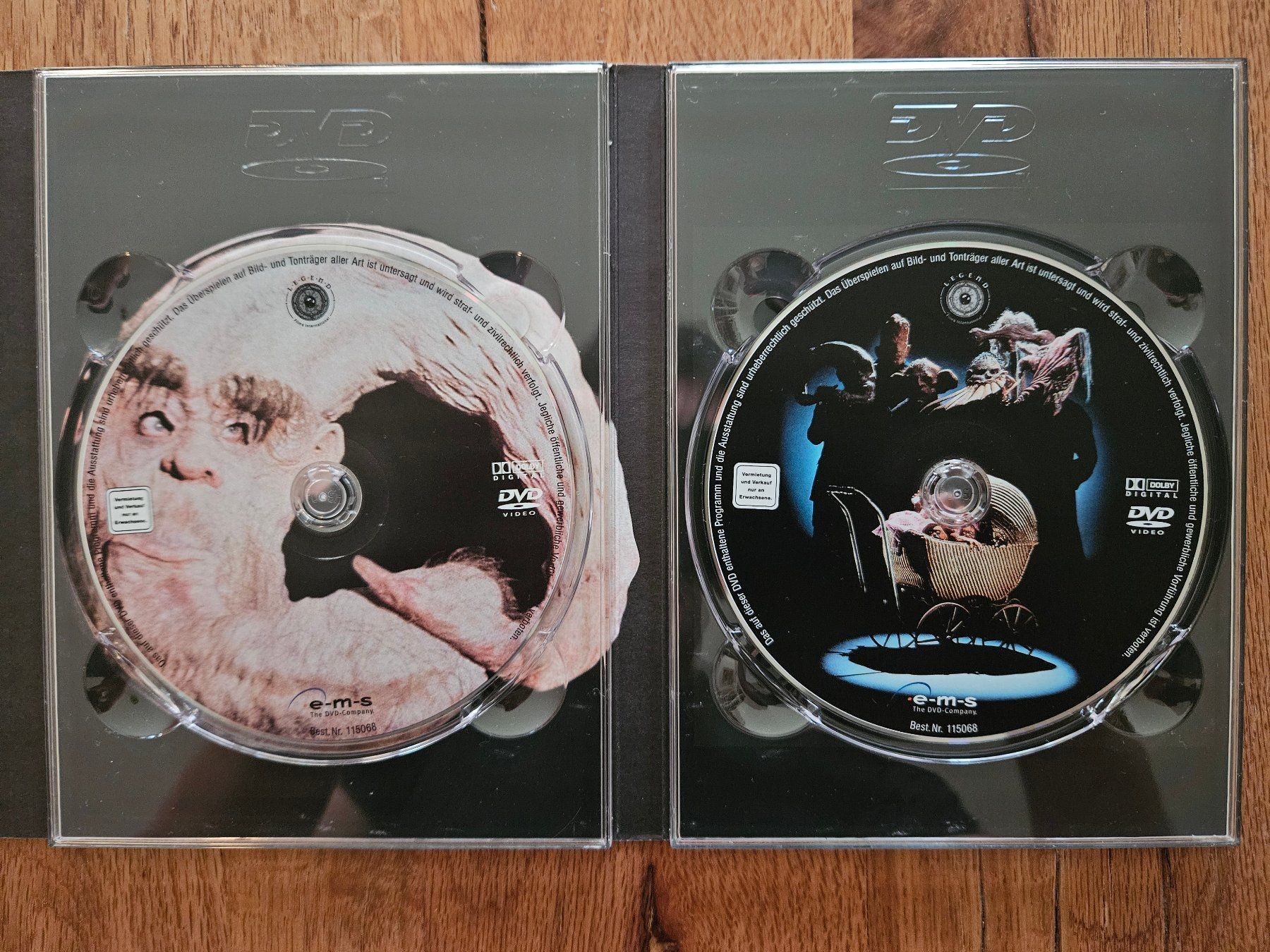 Tutti i DVDs: Basket Case Trilogy - Uncut - Legend - limitierte Edition – Usato da St.Gallen venduto da Capsule_Corporation 3