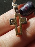 750 Weiss - und Gelbgoldkreuz