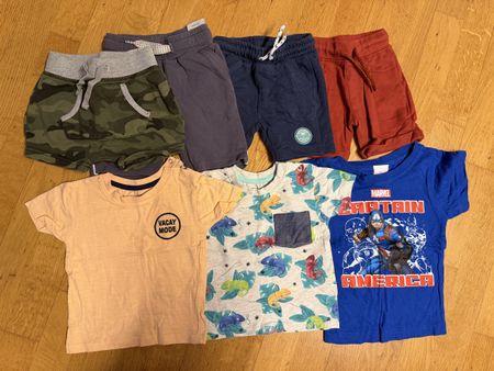 Sommer Set, Grösse 62/68, T-Shirts und Shorts für Jungs!