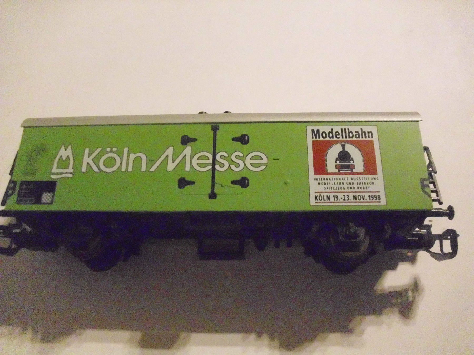 Tillig Modellini di ferrovie: 5  Bierwagen in TT und 2 andere – Usato da Schwanden GL venduto da roerich20 5