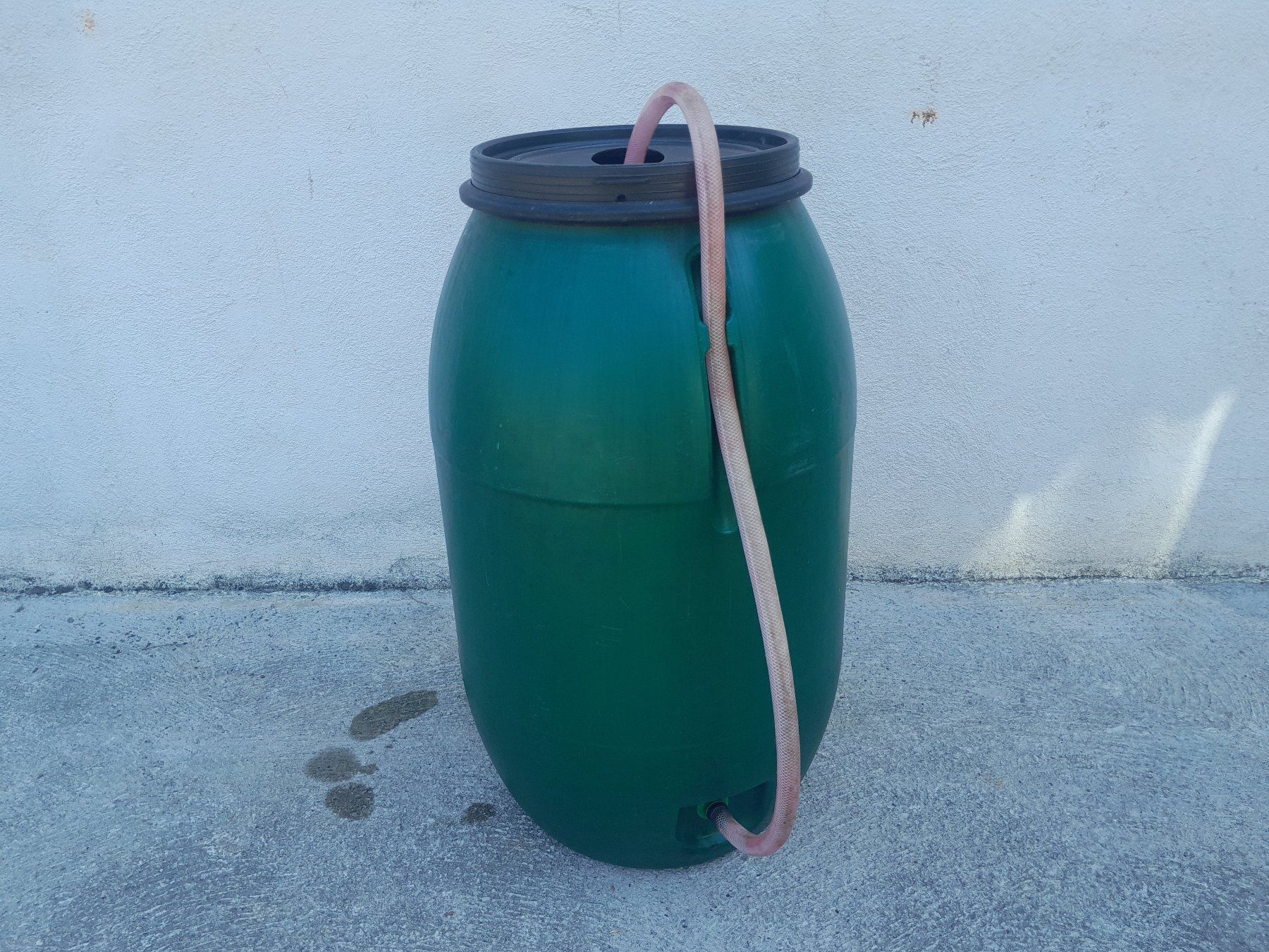 Bewässern & Giessen: Gartenfass 220 Liter – Gebraucht aus Zürich von raphahello 1