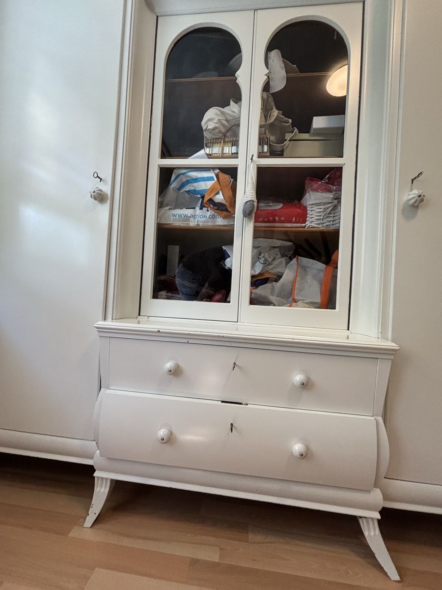 Armadi: Bauernschrank Massiv Weiss – Usato da Schafisheim venduto da Chillout123 2