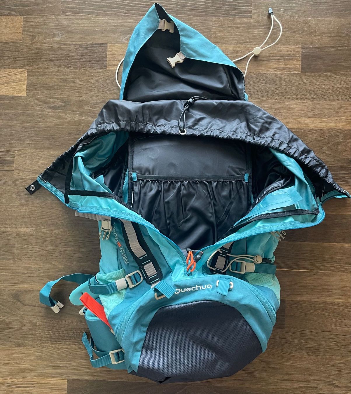 Decathlon Zaini: Rucksack/ Sac à dos 60L – Usato da Olten venduto da B3ren 1