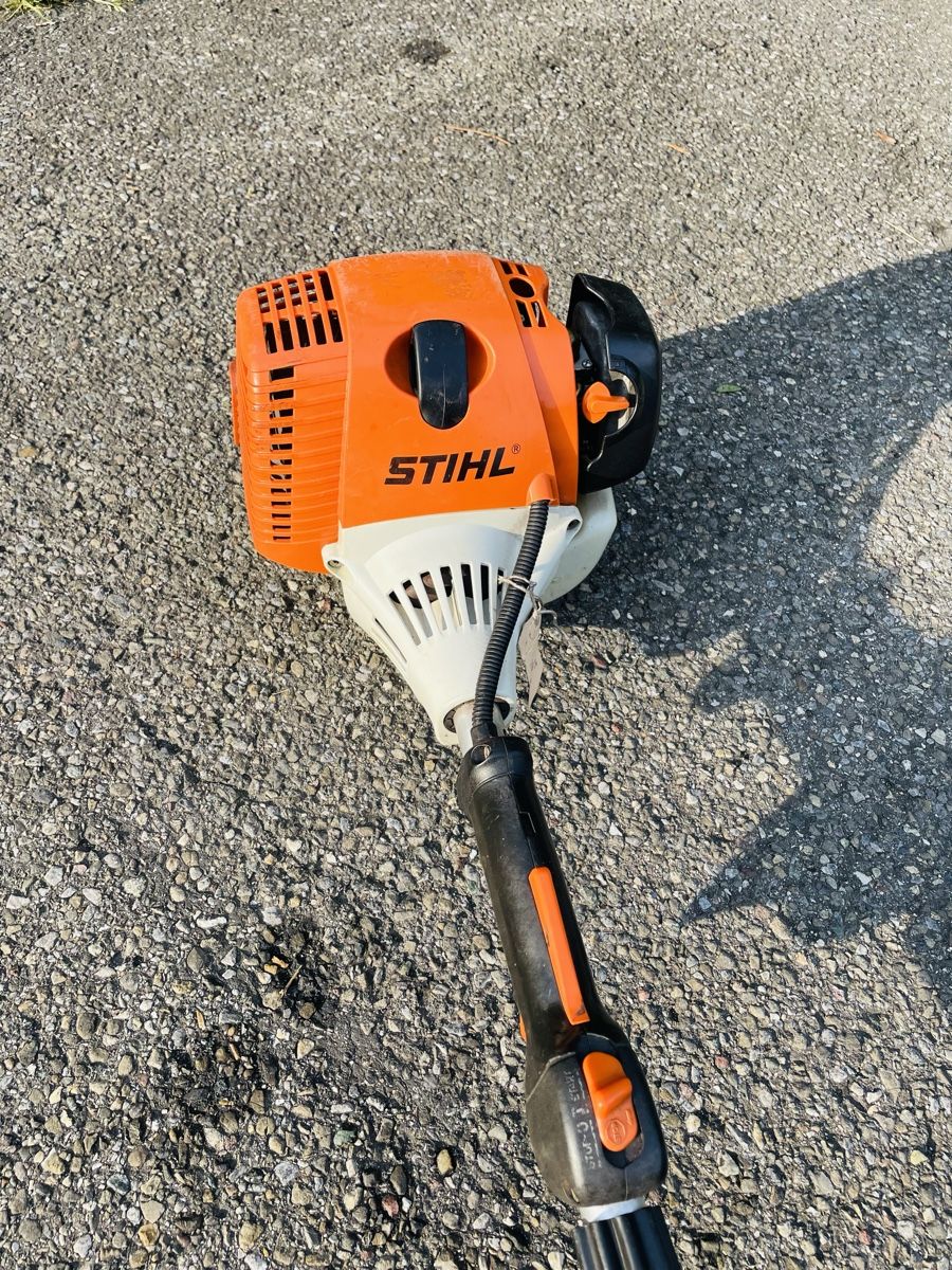 Stihl Tutti gli attrezzi: Rasentrimmer Stihl KM 100 – Usato da Würenlos venduto da Shop_Shop 2