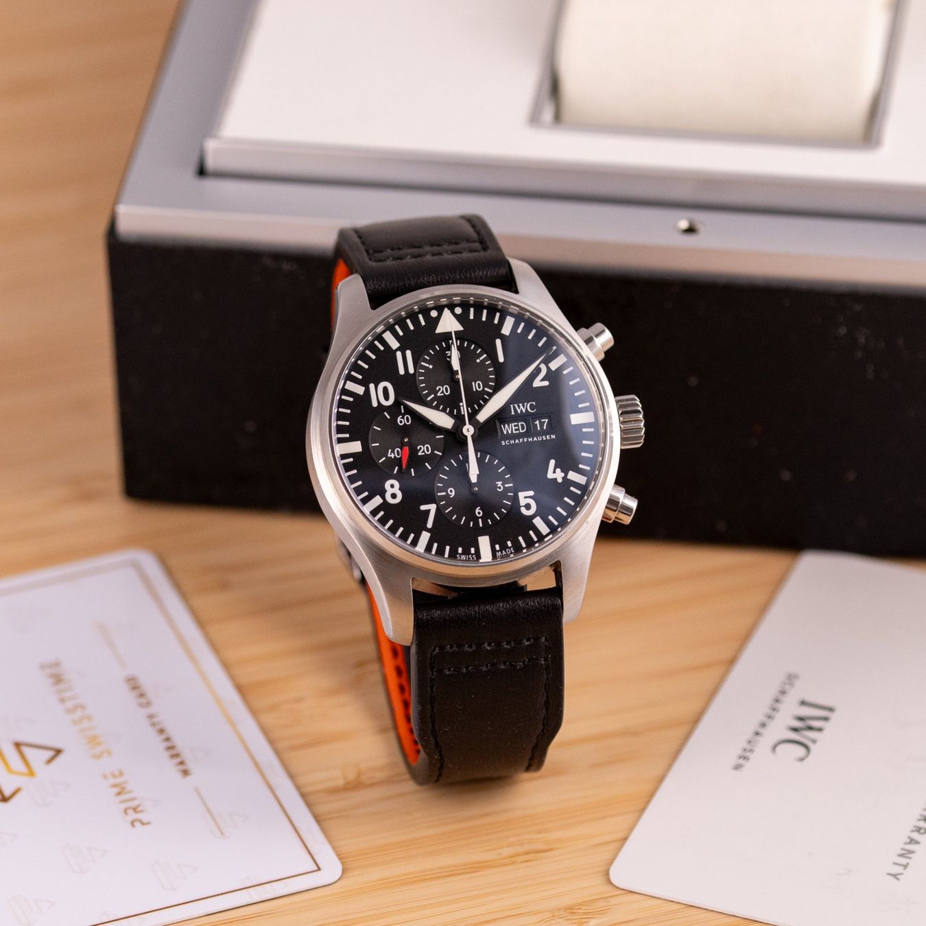 IWC Orologi: IWC Pilot Chronograph / IW377709 / 2017 / Full Set – Usato da Luzern venduto da PrimeSwissTime 9