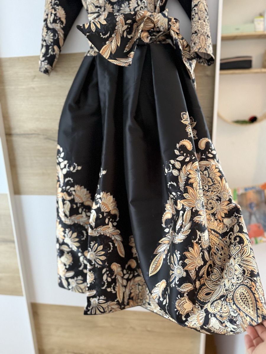 Vestiti: Festliches Kleid – Nuovo (secondo la descrizione) da Schübelbach venduto da Ale_Lia 2