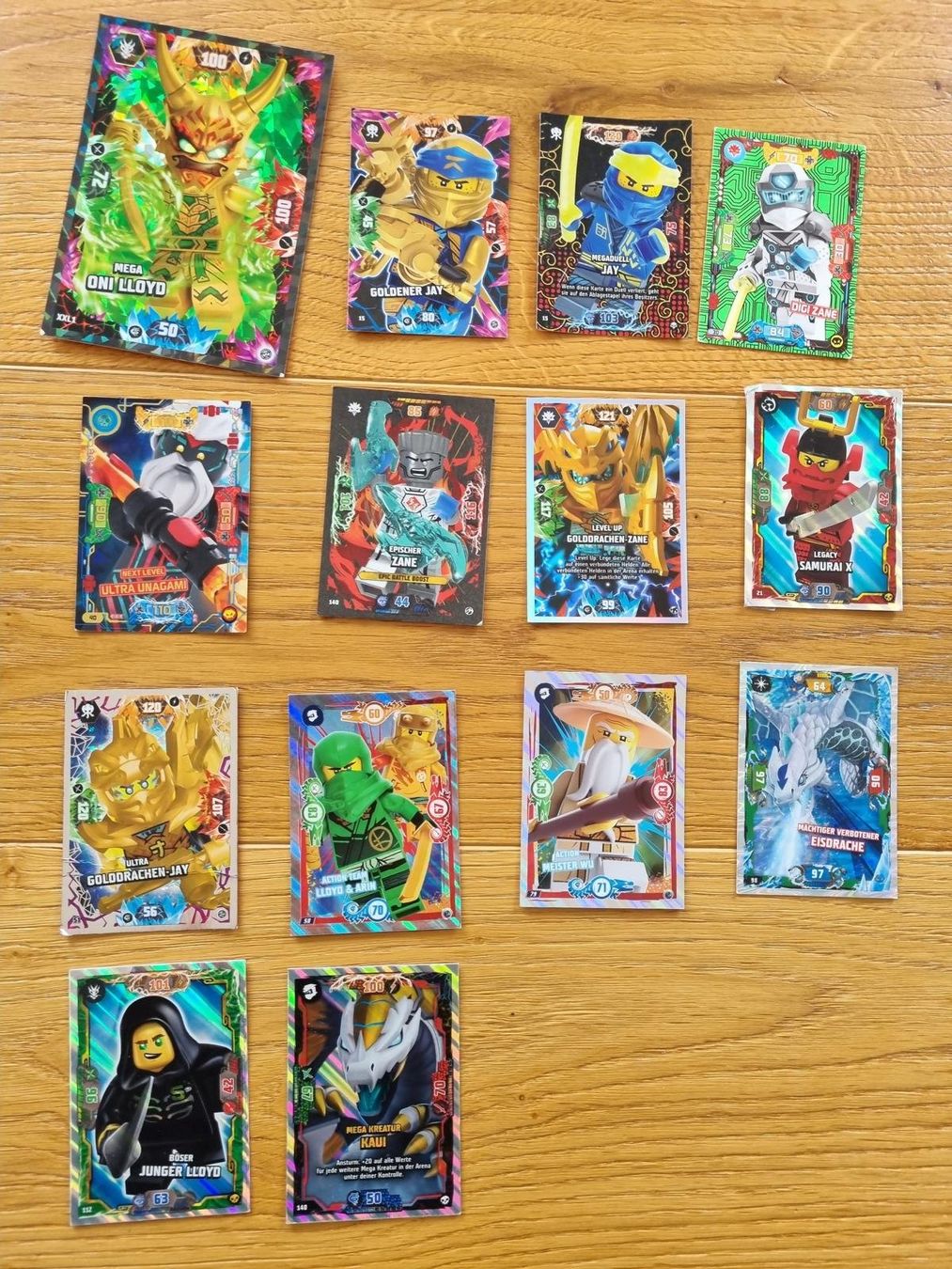 Carte collezionabili: Ninjago Sammlung 14 glänzende Karten – Usato da Buttisholz venduto da onyxS7