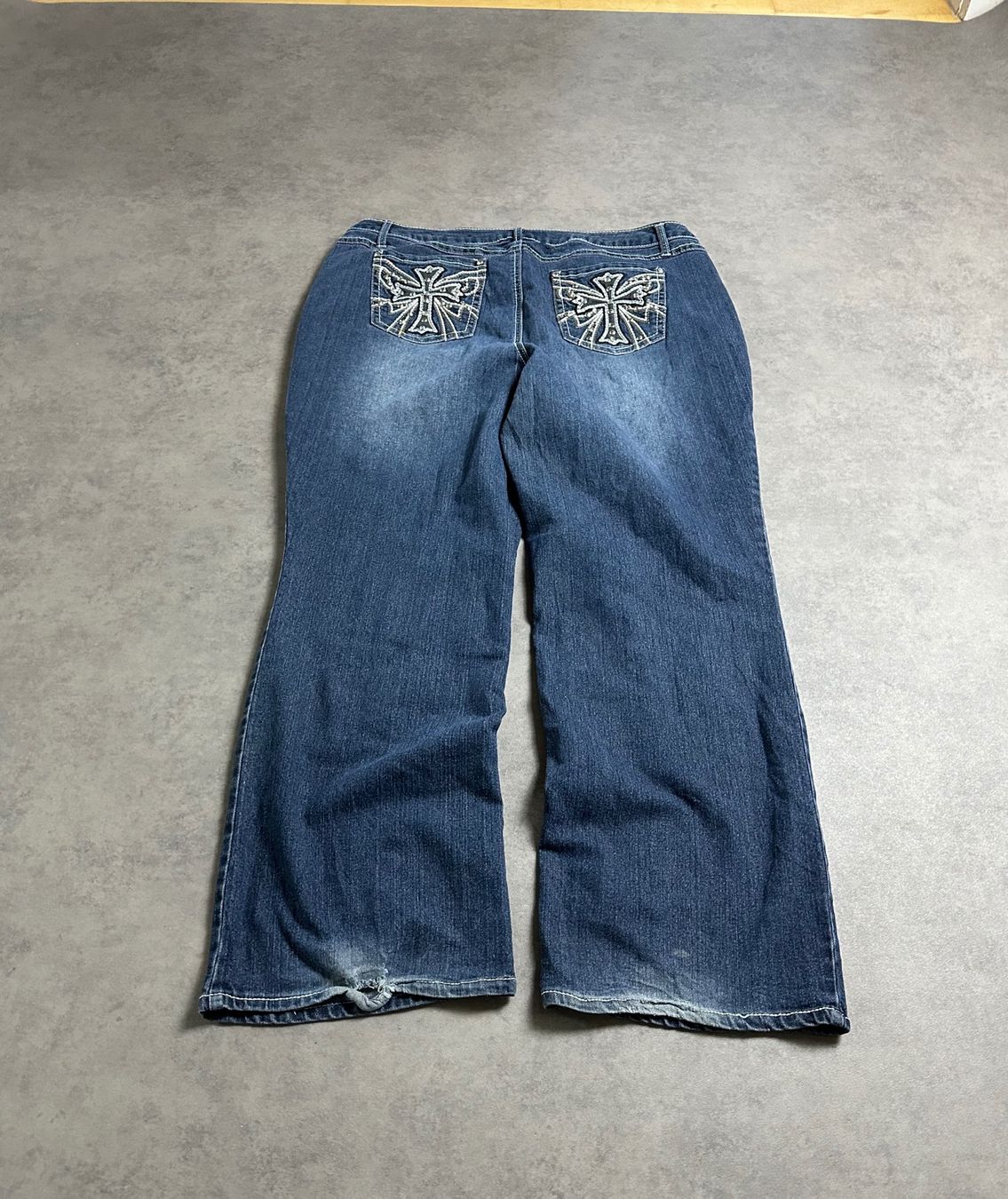 Jeans: Y2K Jeans Grösse L – Gebraucht aus Wolfhalden von GodzillaArchive
