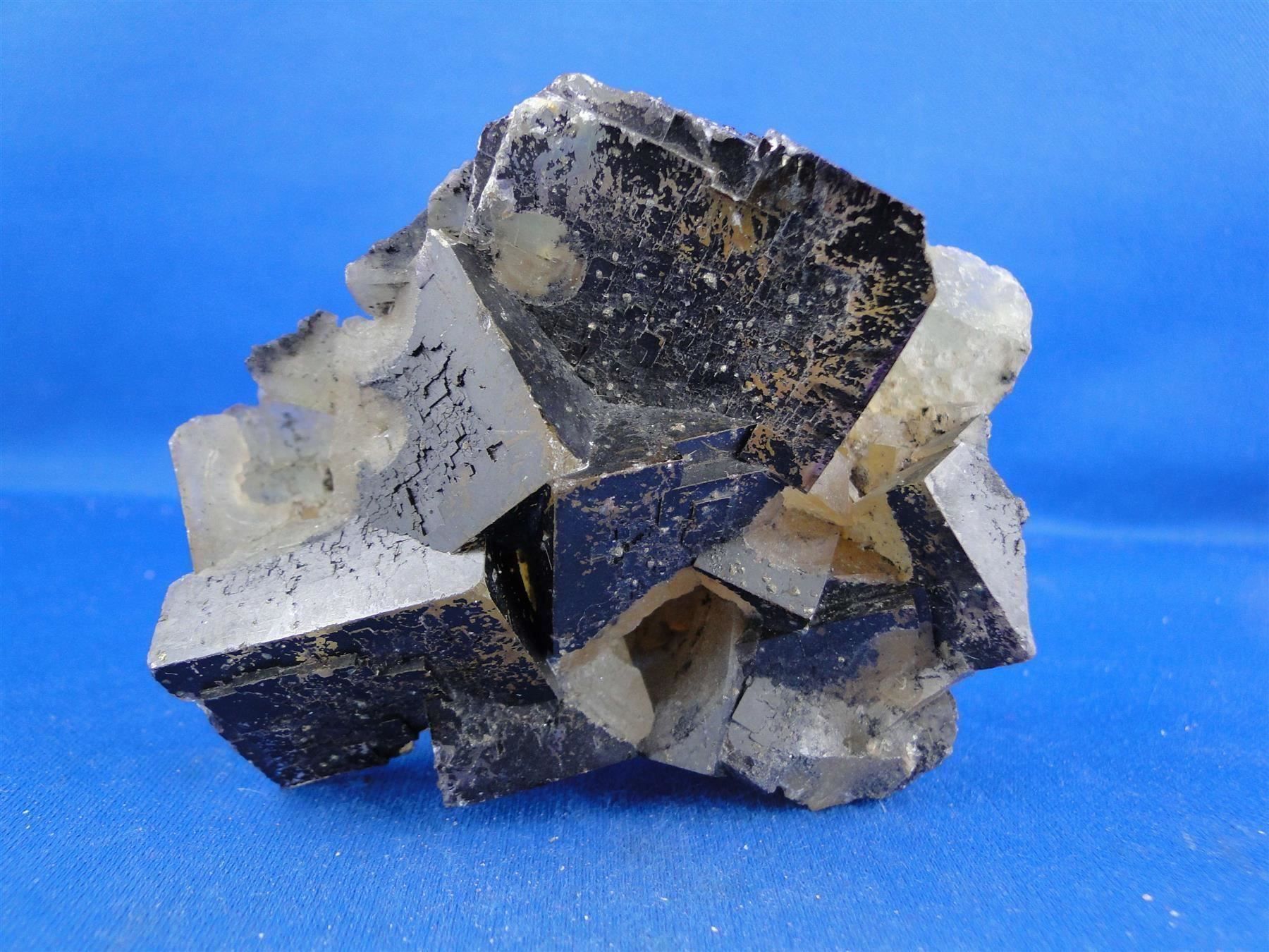 Minerali & Pietre curative: Fluorit – Usato da Schinznach Bad venduto da Demerald 9