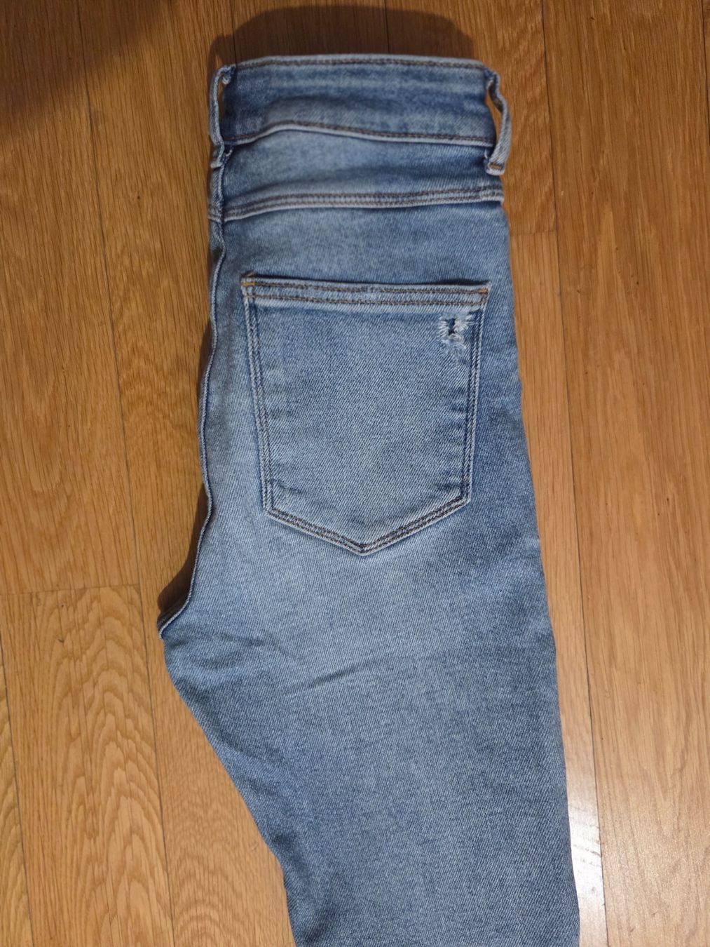 Zara Jeans: ZARA High Waist helle Jeans,Gr.36 mit Elastin – Usato da Sachseln venduto da dz1979dz 7