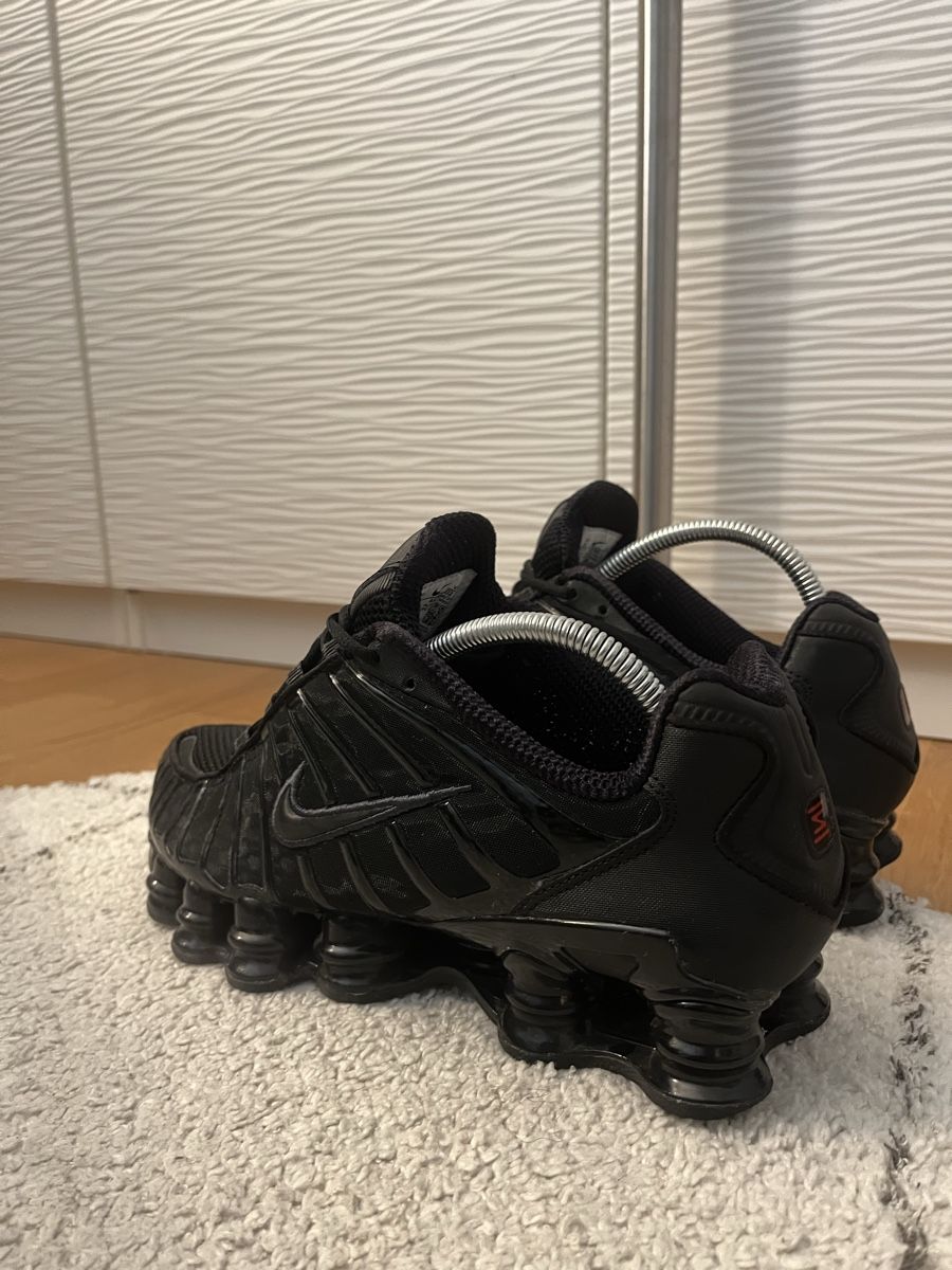 Nike Scarpe da uomo: Nike Shox TL All Black – Nuovo (secondo la descrizione) da Baden venduto da Car_lio09 2