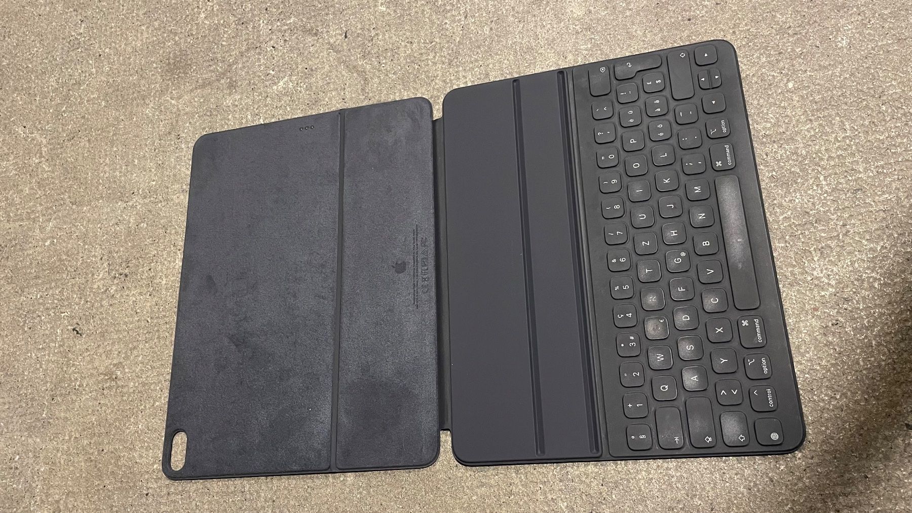 Apple Tastiere: Apple iPad Pro Smart Keyboard Folio 12.9 – Usato da Basel venduto da viv_vk85 4