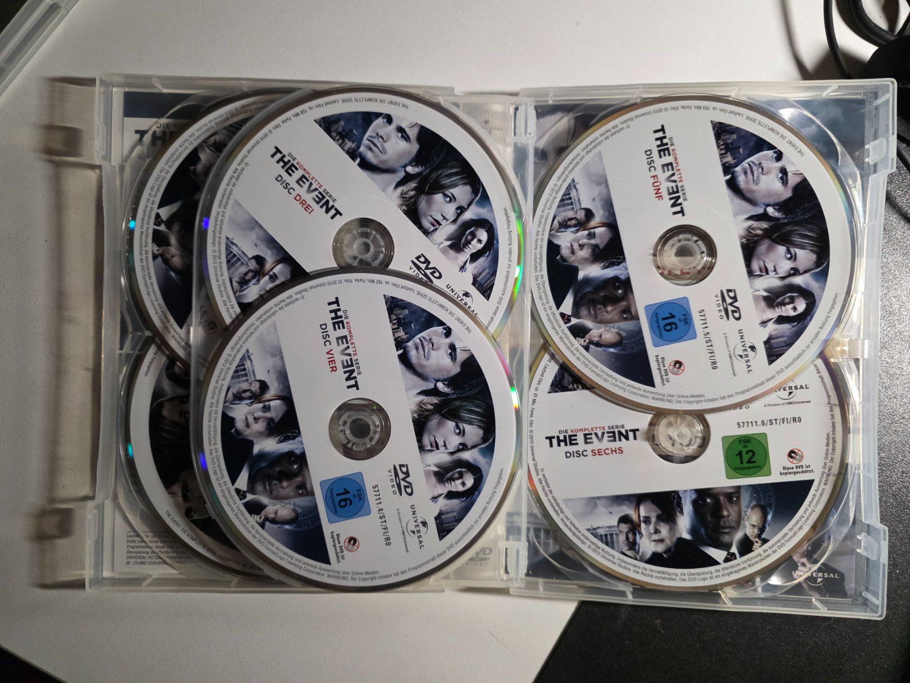 Tutti i DVDs: DVD Box - The Event - Die komplette Serie – Usato da Walterswil BE venduto da Lonitti 1