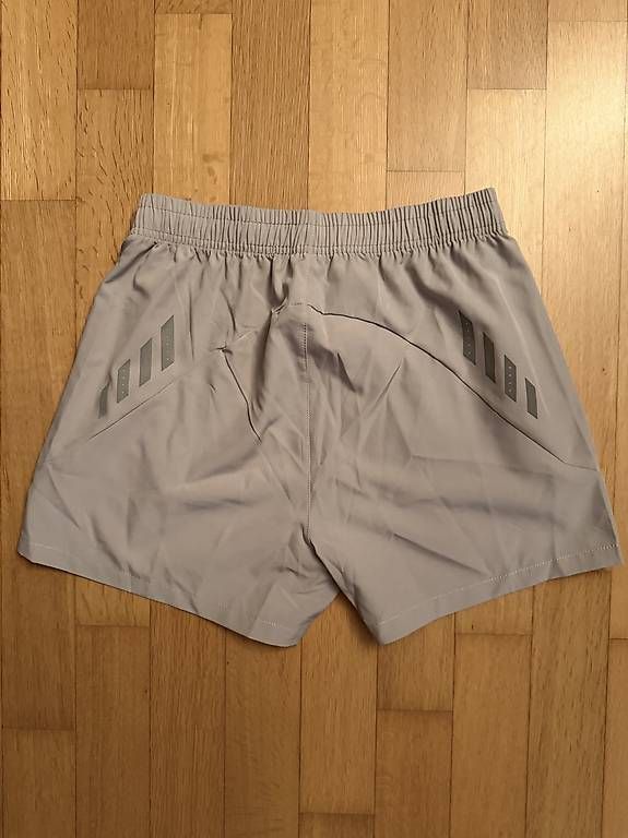 Pantalons: Nike Sportshorts – D'occasion à Dietikon par AgathaJ 1