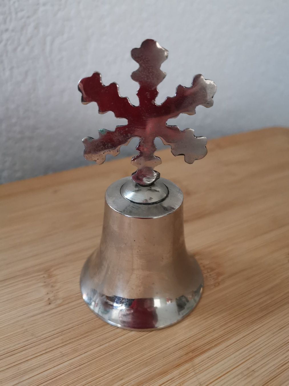 Tutte le decorazioni: Cloche à main métallique – Usato da Courtepin venduto da Marisou2 3