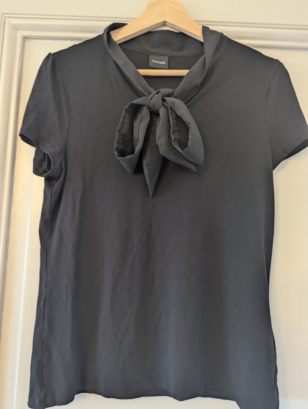 Madeleine Tops: haut madeleine 40 – D'occasion à Montreux par dem_gyt9