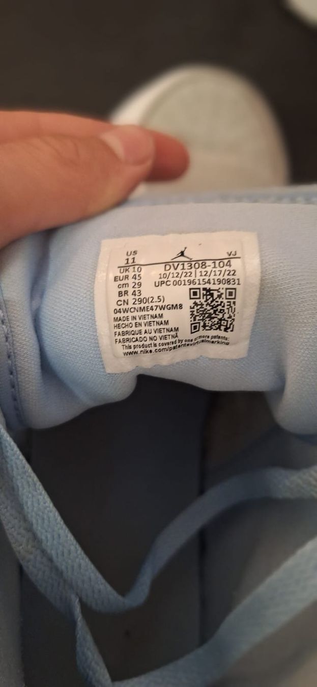 Jordan Scarpe da uomo: Nike Air Jordan 1mid – Usato da Hüttwilen venduto da Grizzly04 3