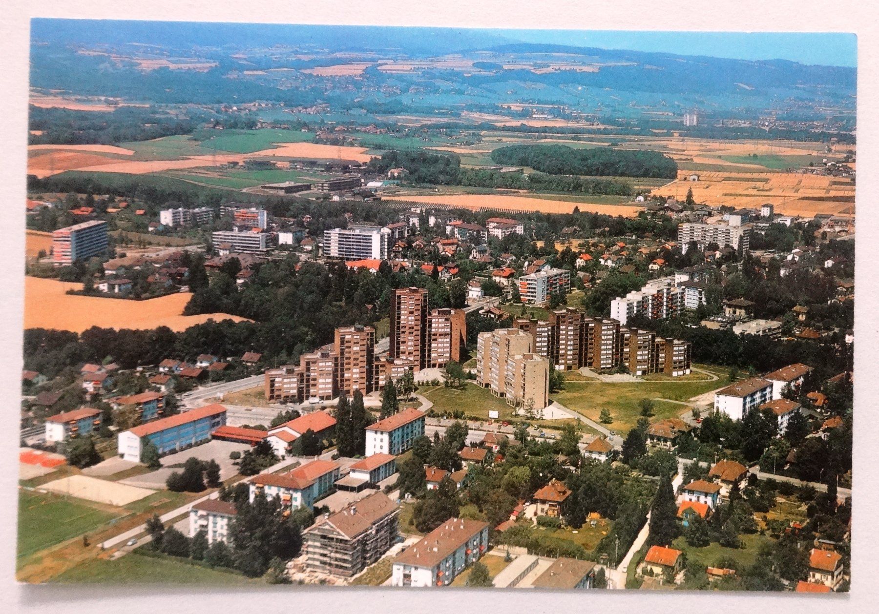 Cartoline postali: Nyon - Quartier de la Levratte – Usato da Fétigny venduto da Billy2miny