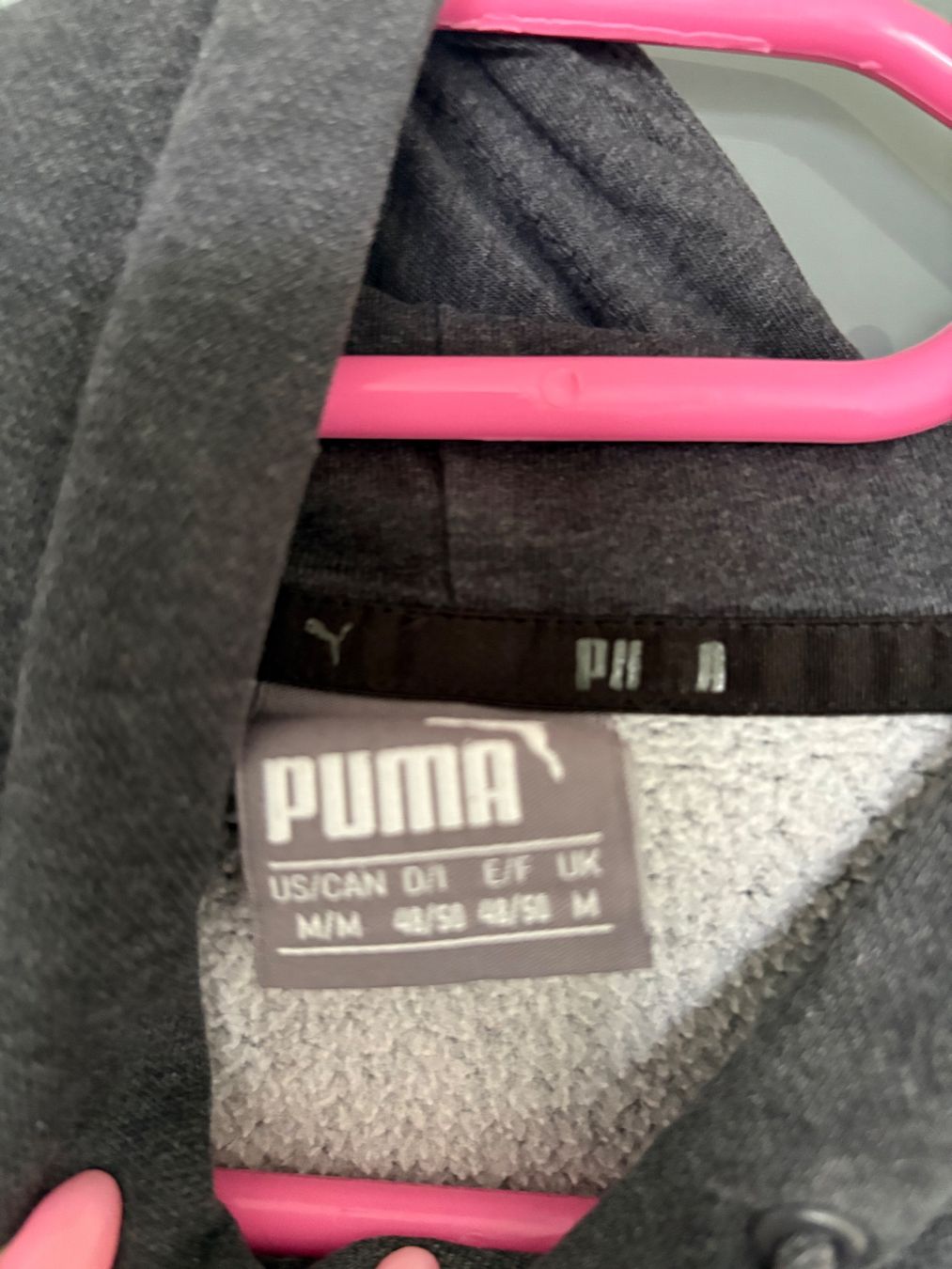 Puma Maglioni & Felpe: Grauer Puma Hoodie, Grösse M – Usato da Rümlang venduto da Jenni.21 4