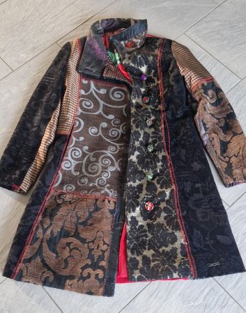 Mantel Desigual Patchwork bunte Knöpfe Grösse M