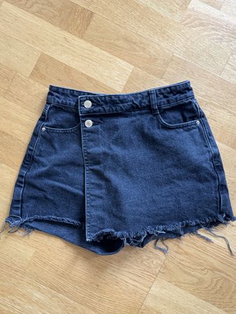 Schwarze Zara Jeansskort