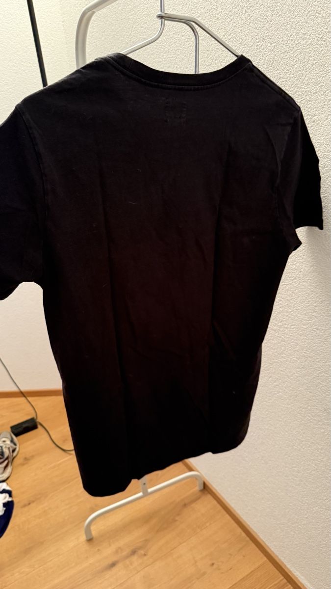 Levi's T-shirt: Schwarzes Levi's T-Shirt, Grösse M – Usato da Gelterkinden venduto da teddywidder 2