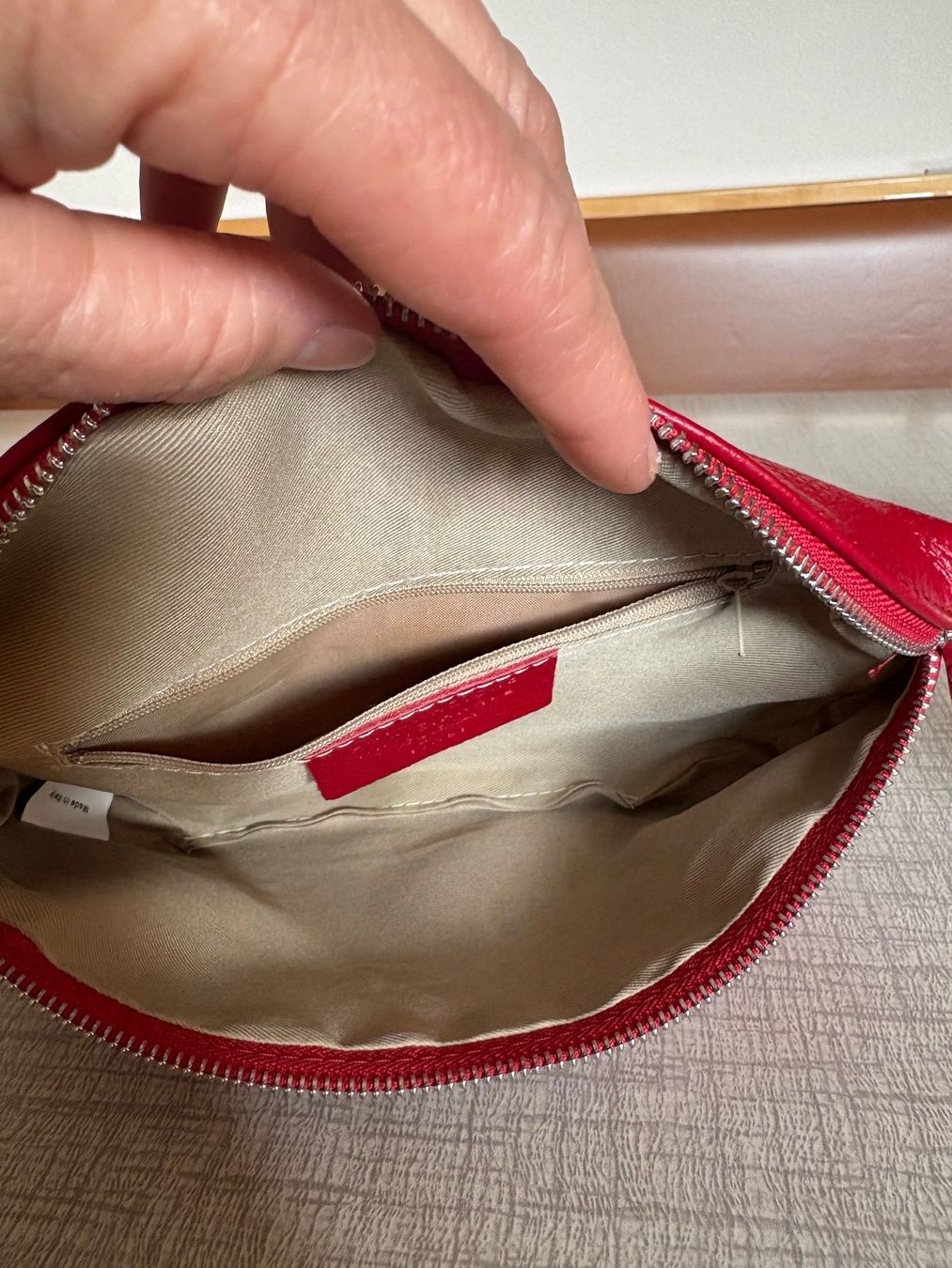 Sacs femmes: Bauch / Brusttasche echtes Leder – Neuf (Voir description) à Grellingen par Apibox 2
