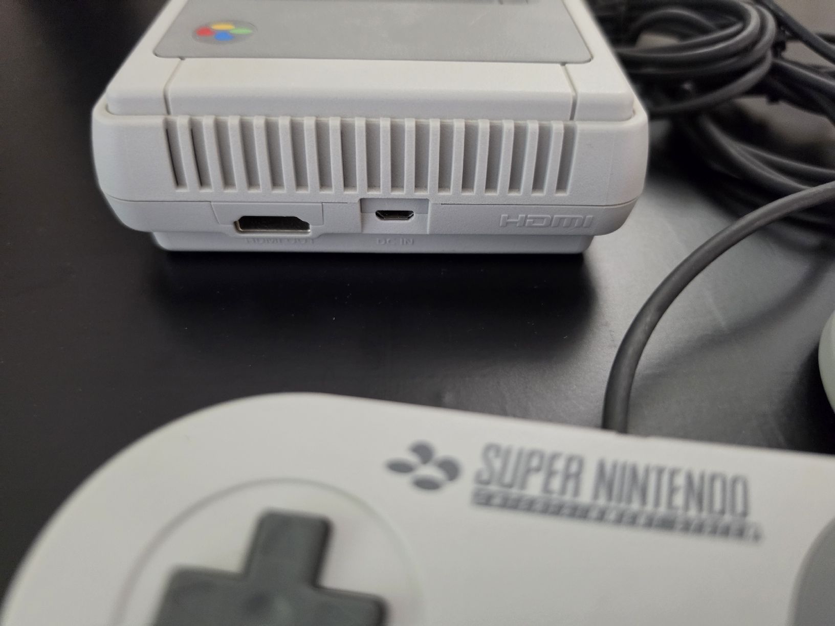 Nintendo Konsolen: Super Nintendo Mini Konsole mit 2 Controllern  – Gebraucht aus Wallisellen von BaronesseLea 1