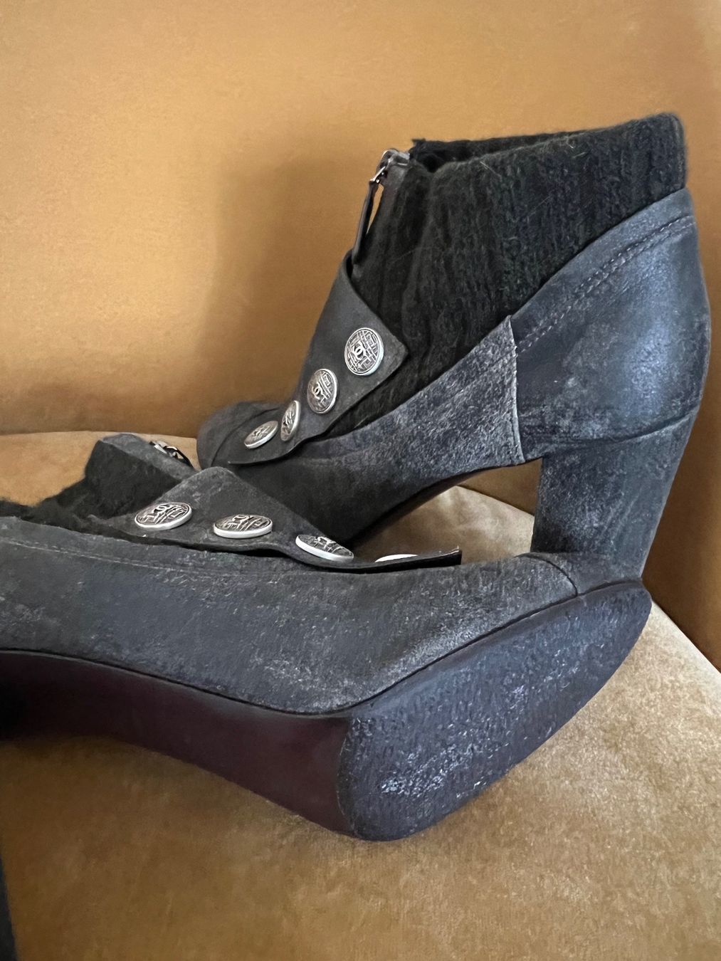 Chanel Damenschuhe: Chaussures Chanel 42 – Gebraucht aus Lutry von roxypoxy 2