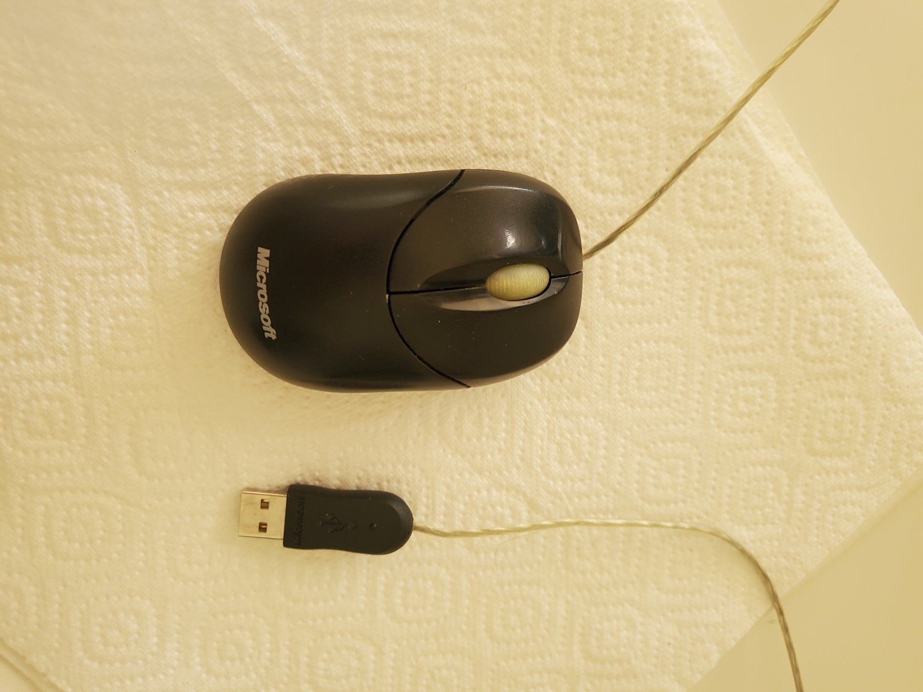 Microsoft Mouse: Microsoft USB Kabel kleine optische Maus – Nuovo (secondo la descrizione) da Unterägeri venduto da ani_pn8n 5