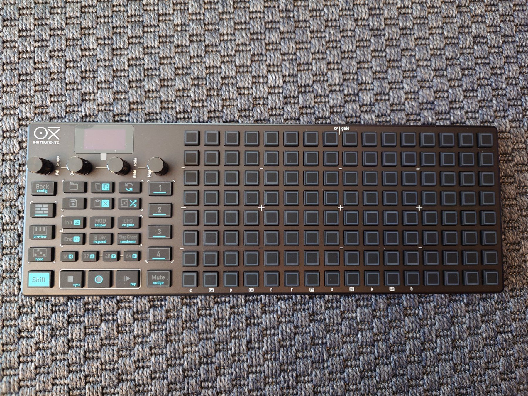 Strumenti musicali: OXI One Black Edition (MK1) – Nuovo (secondo la descrizione) da Oberhasli venduto da initiation 1