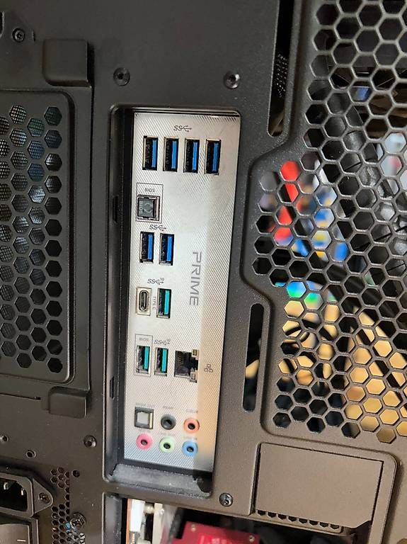 PCs: Computer, jedoch ohne RAM und ohne GPU – D'occasion à Burgdorf par Lisamws 1