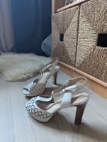 André White Summer Heels, Size 36 - Chic!