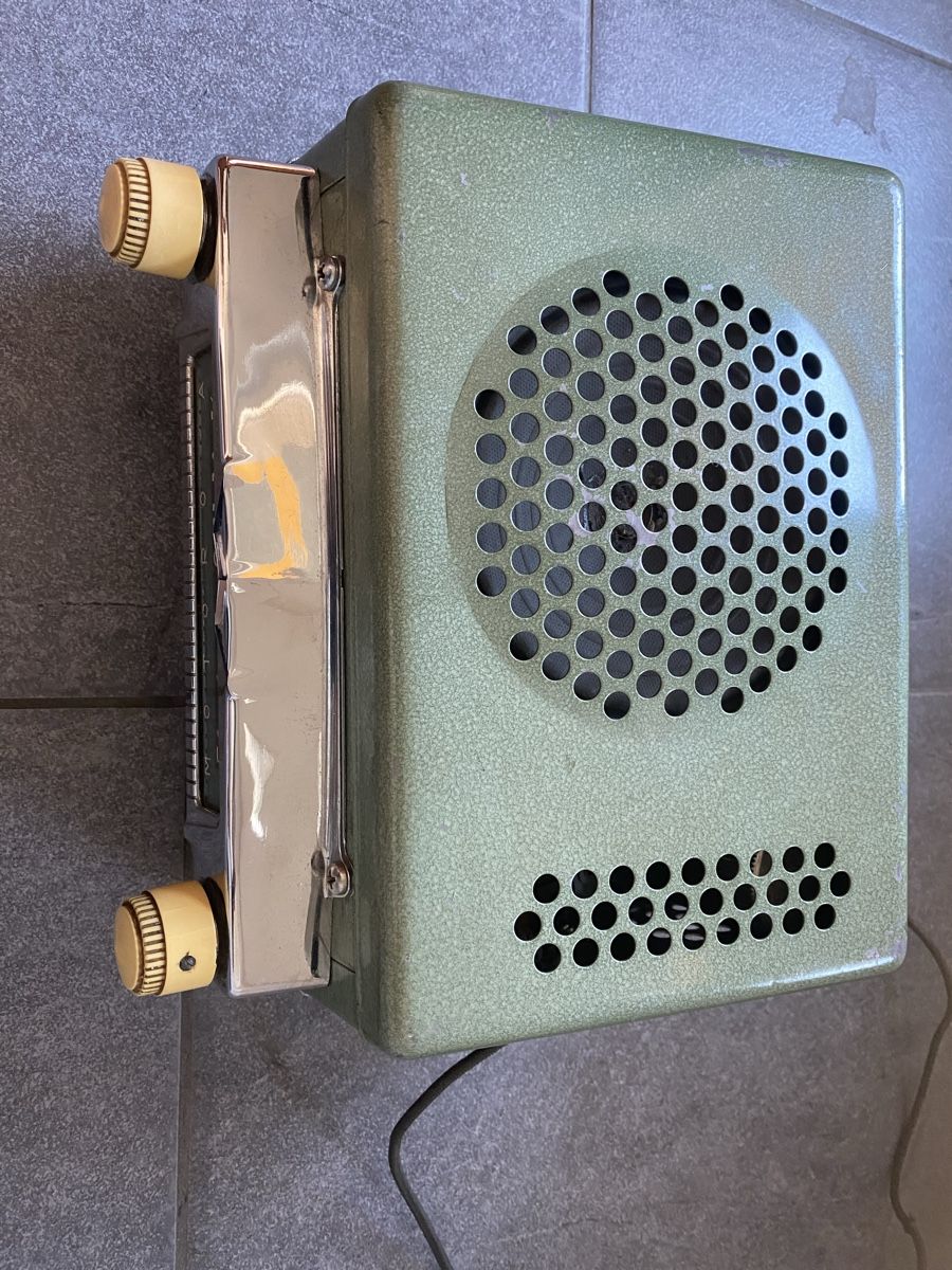 Radios: Oldtimer Autoradio Motorola ungetestet – Gebraucht aus St. Margrethen SG von Alfista_159