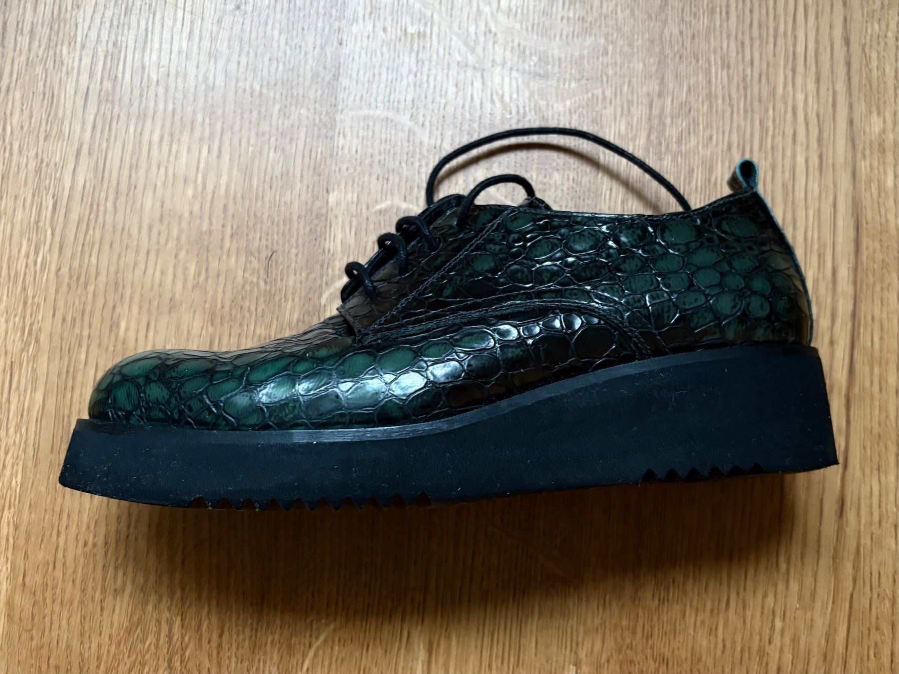 Scarpe da donna: Schuhe Pasito – Usato da Zürich venduto da iri_w7zy 2