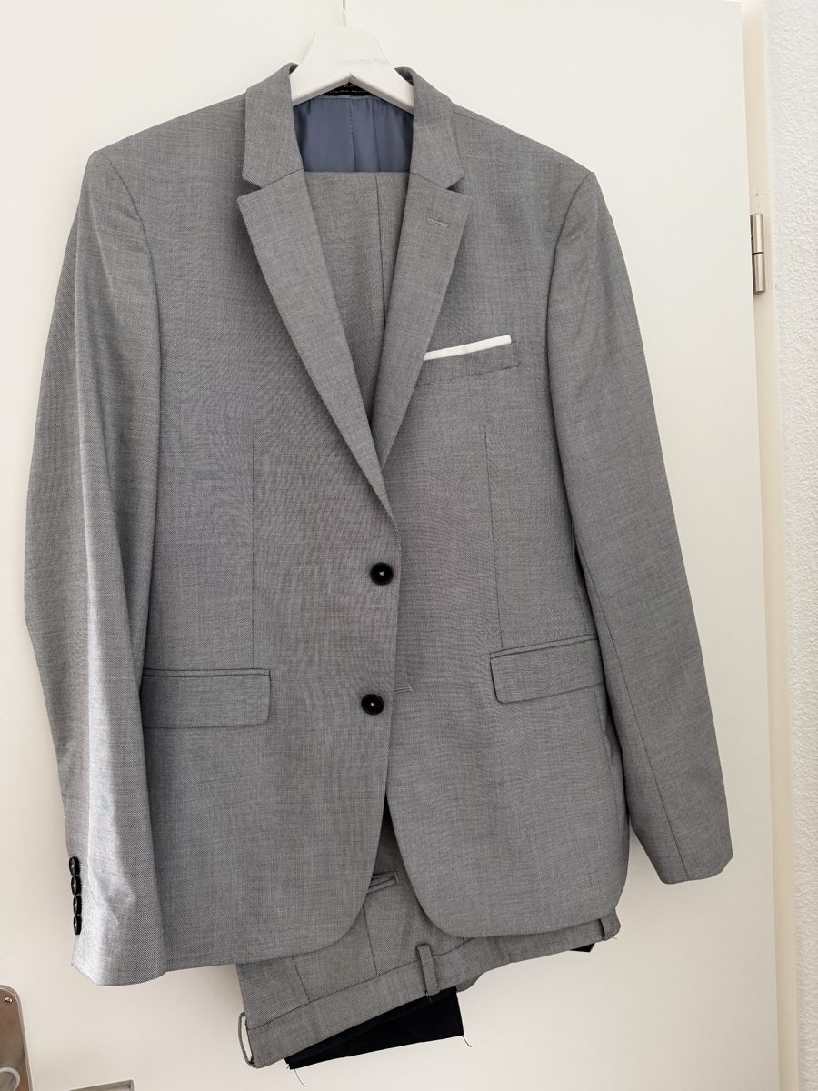 Zara Costumes: Zara Suit grey – D'occasion à St. Gallen par kka_l9wg