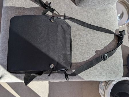Sac qui fait chaise surélevée pour enfant en bas âge 