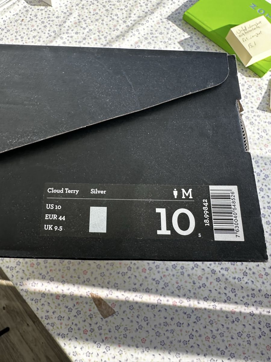 Scarpe da donna: On Schuhe 5 Paar Total – Nuovo (secondo la descrizione) da Chur venduto da Lungos72 1