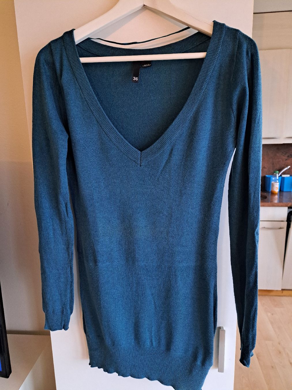 Maglioni & Felpe: 2x Lange Pullover (über die Hüfte) Grösse 36 – Usato da Urdorf venduto da Yvonne008 3