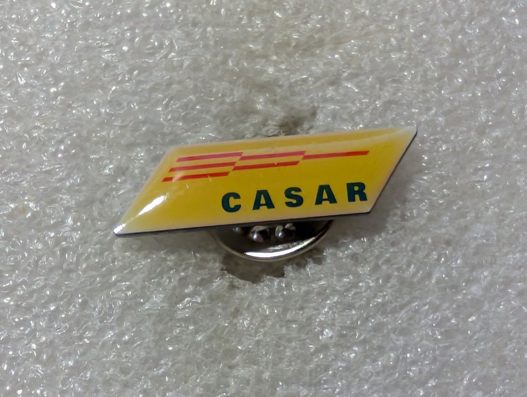 Placchette & Badge: Ansteckpin 54: Casar – Usato da Oppligen venduto da Pin-Fall-Shop