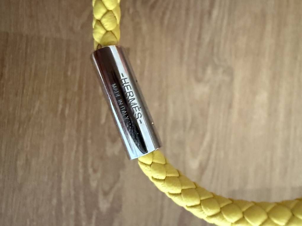 Hermès Bracciali & Braccialetti: Bracelet Hermes cuir jaune – Usato da Genève venduto da jeancharlesdoppler 2