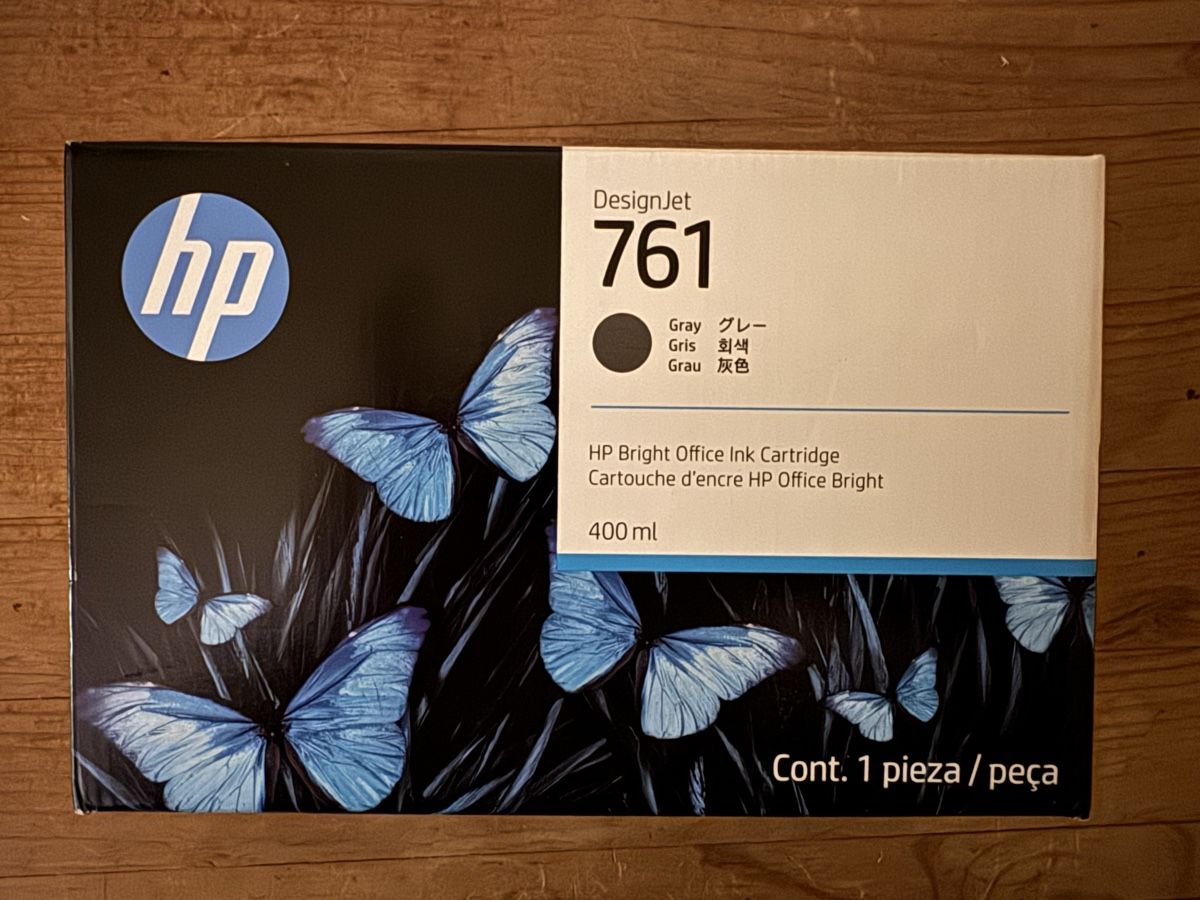 Hewlett Packard Cartucce per stampanti & toner: hp DesignJet 761 Grau – Nuovo e nell'imballaggio originale da Dietikon venduto da c.froehlich
