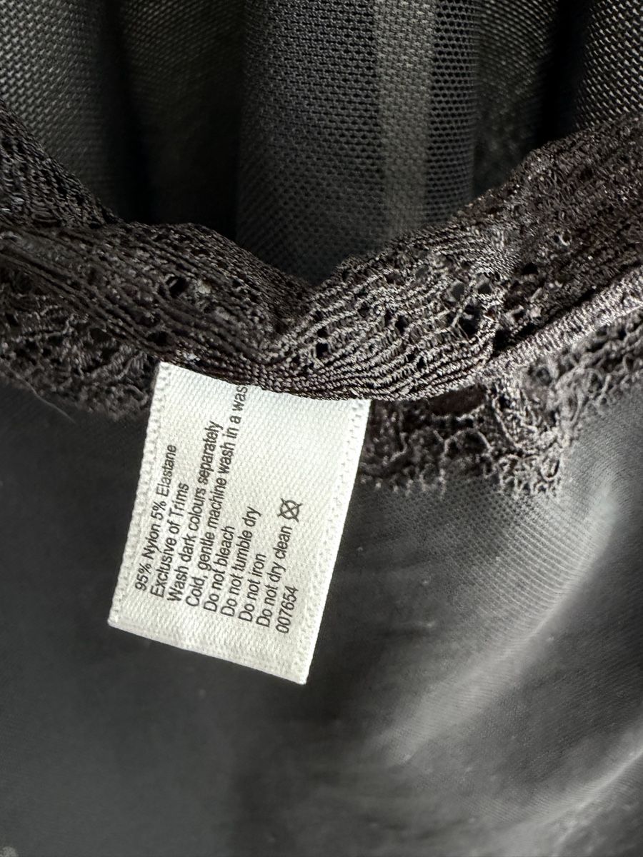 Top: Nuisette noire dentelle taille 38 – Nuovo (secondo la descrizione) da Champéry venduto da mag_zt5z 3