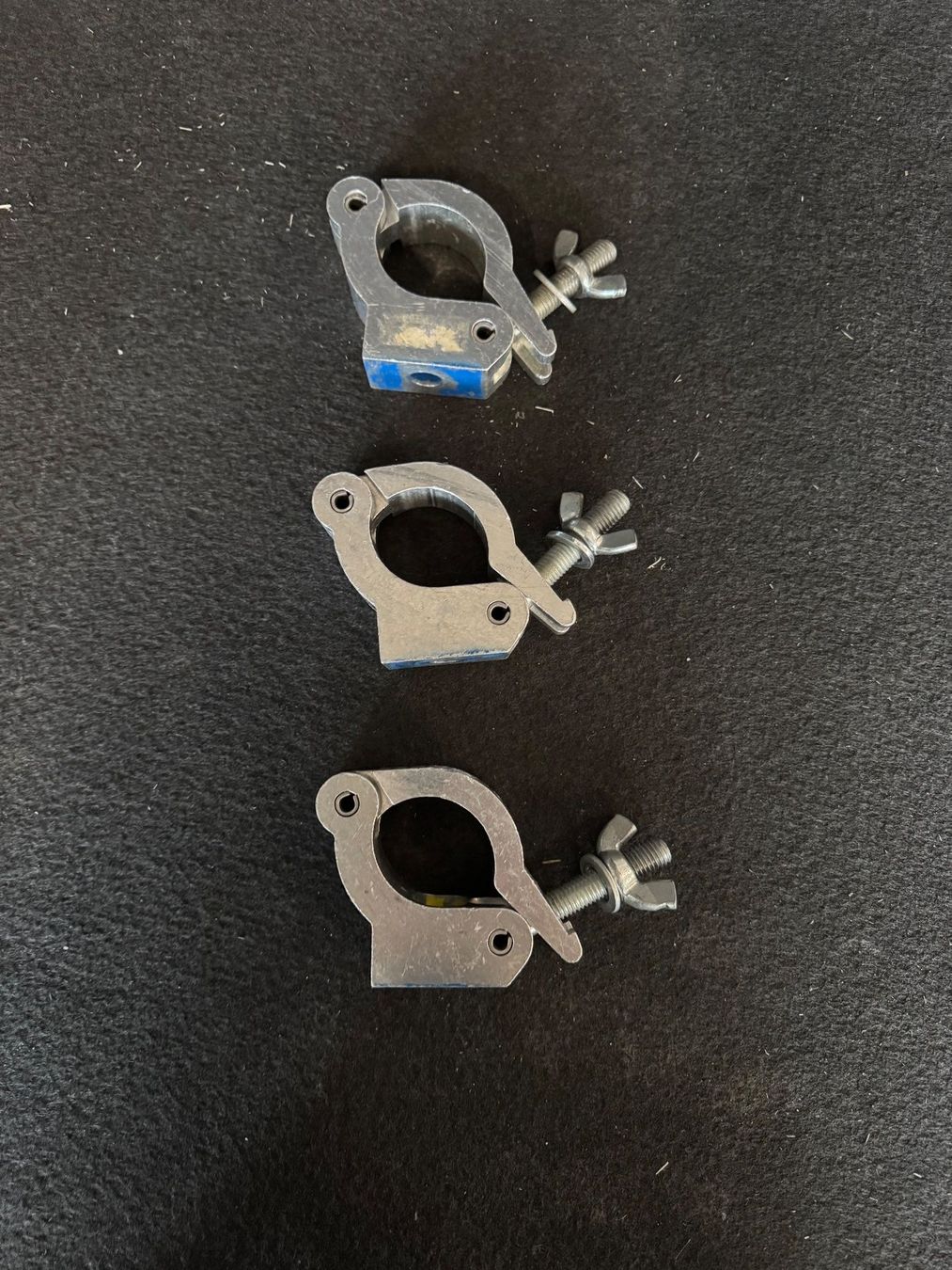 Tralicci: 3 x Slim Half Coupler, 300Kg – Usato da Urtenen-Schönbühl venduto da nuancegmbh