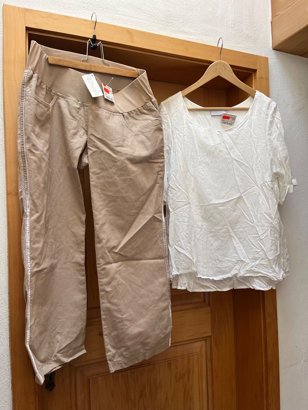 Lotti di vestiti: Esprit Set Umstandsmode NEU 42/ XL – Nuovo e nell'imballaggio originale da Adelboden venduto da cheeschessi 2
